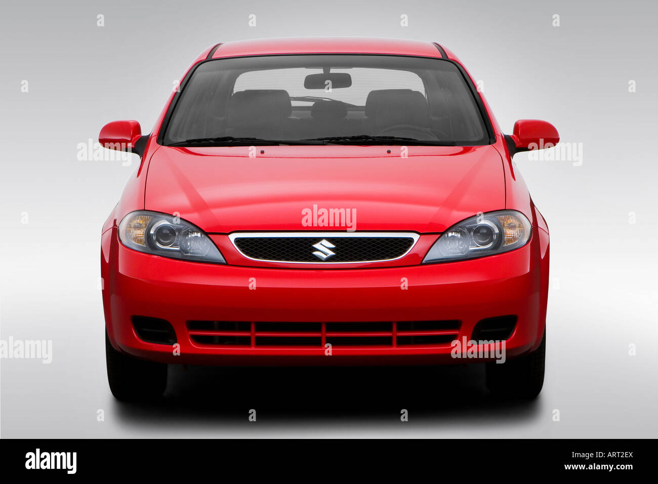 2008 Suzuki Reno in Red Low/Wide Front Stock Photo Alamy