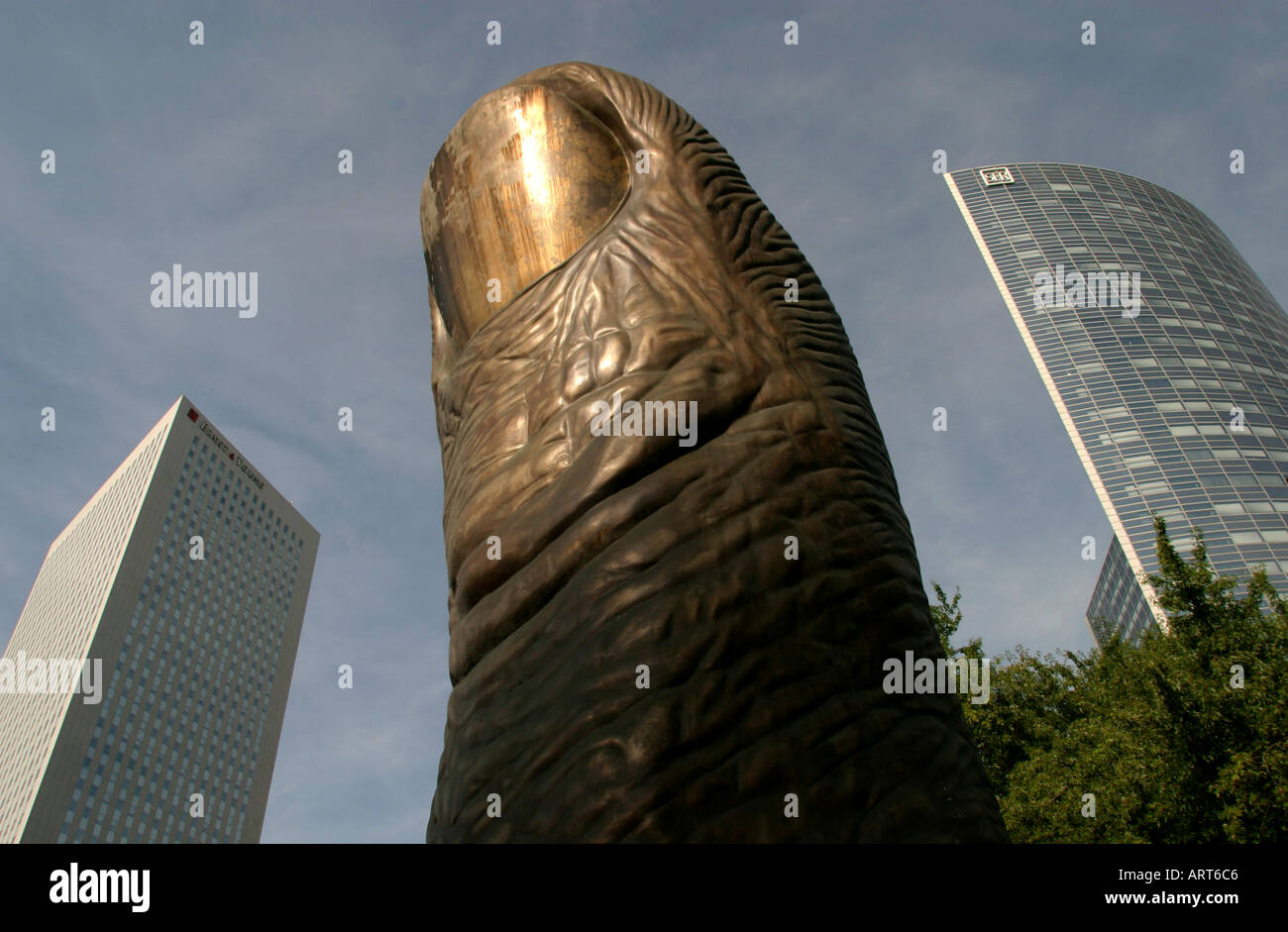 le-pouce-the-thumb-la-defense-paris-stock-photo-alamy