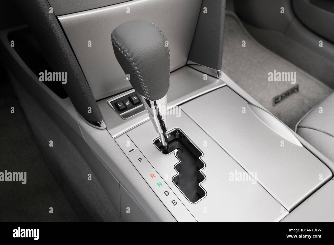 2008 Toyota Camry Hybrid in Gray - Gear shifter/center console Stock Photo