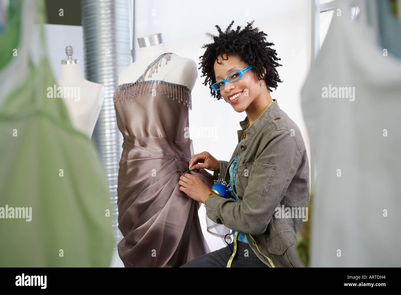 Black designer dress hi-res stock photography and images - Alamy