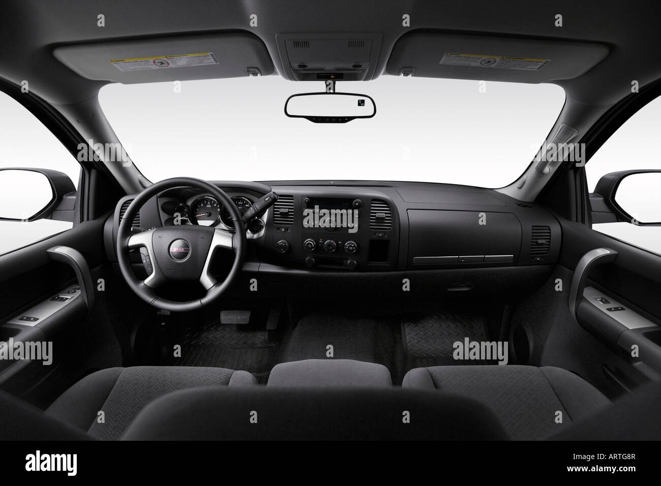 2008 GMC Sierra 2500HD SLE in Silver Dashboard, center console, gear shifter view Stock Photo