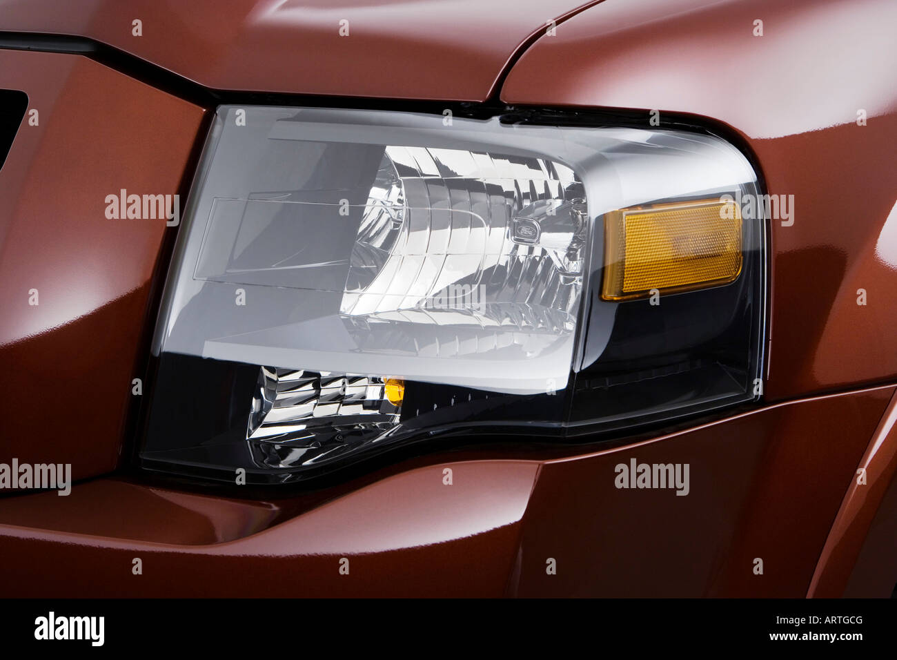 2008 Ford Expedition EL Limited in Orange - Front angle view