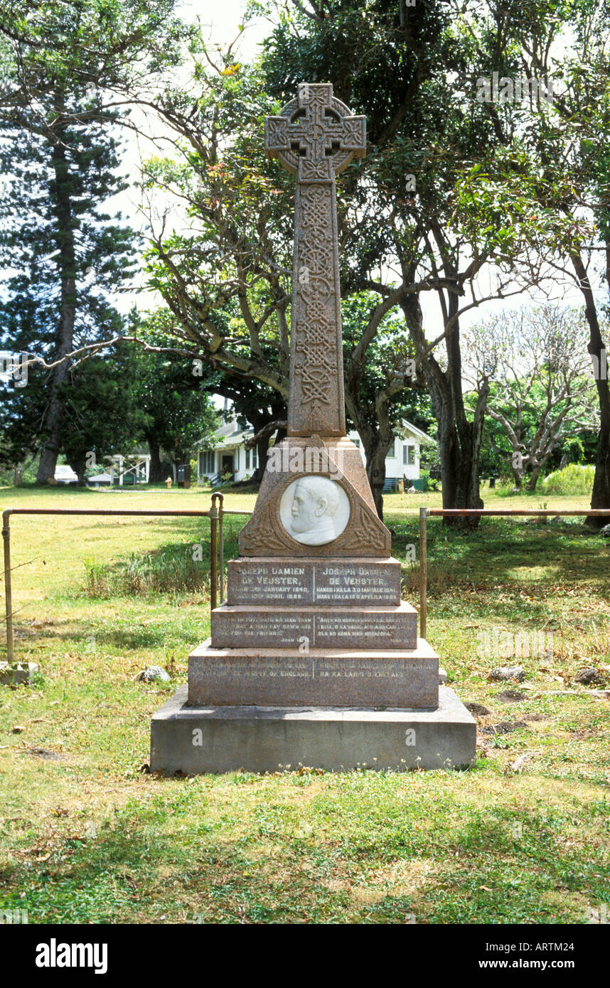 Father damien hires stock photography and images Alamy