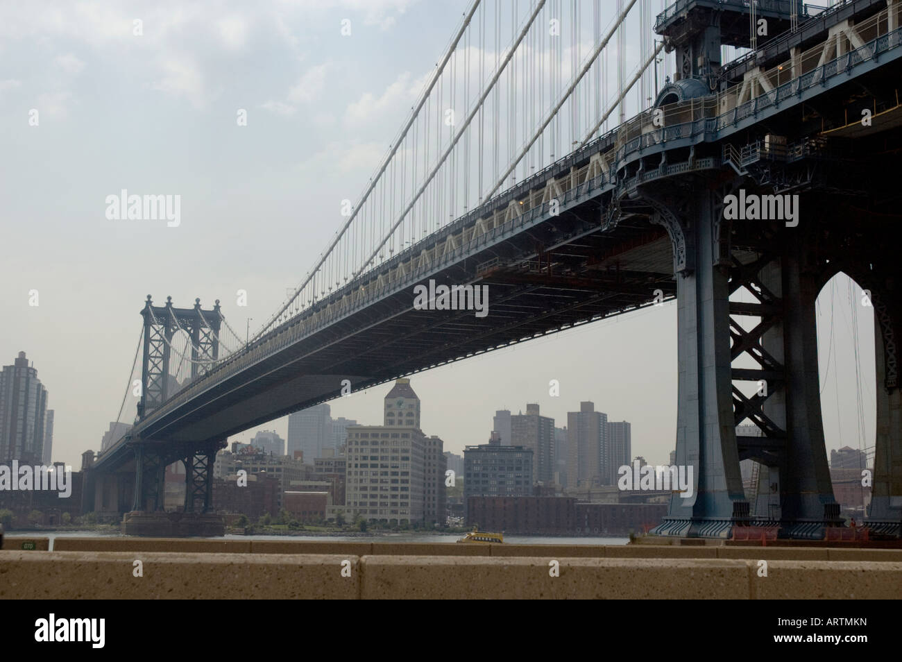 Looking at Manhattan Bridge New York City Stock Photo