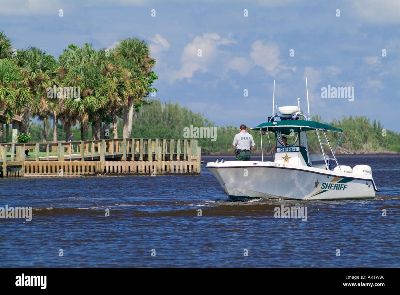 sheriff boat law enforcement marine boating patrol safety officers