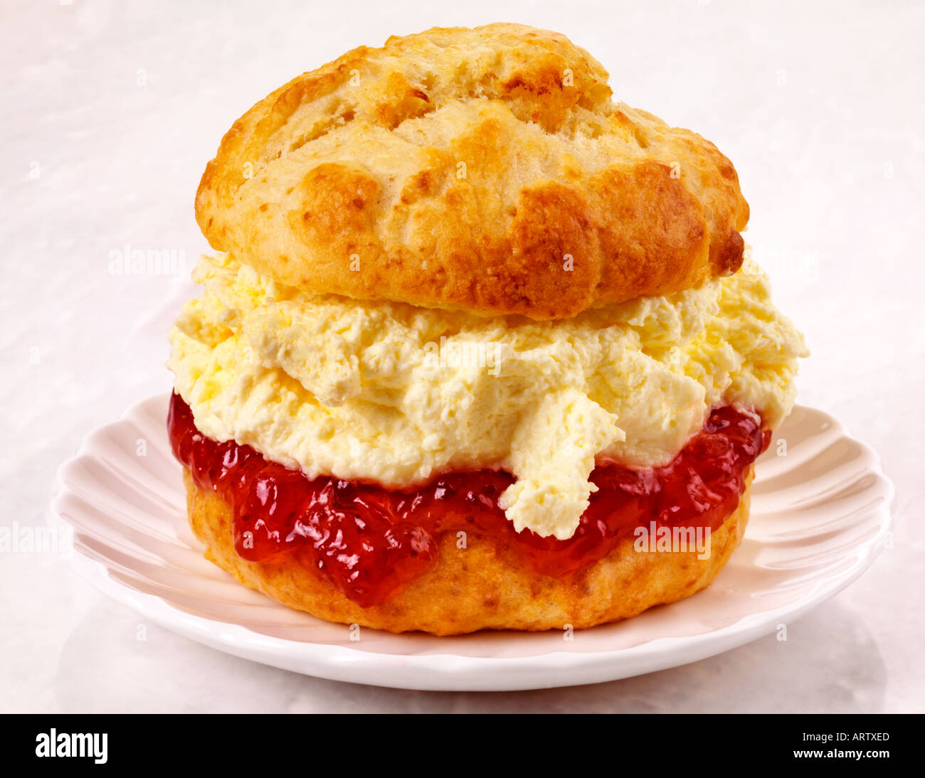 Scone cream jam hi-res stock photography and images - Alamy