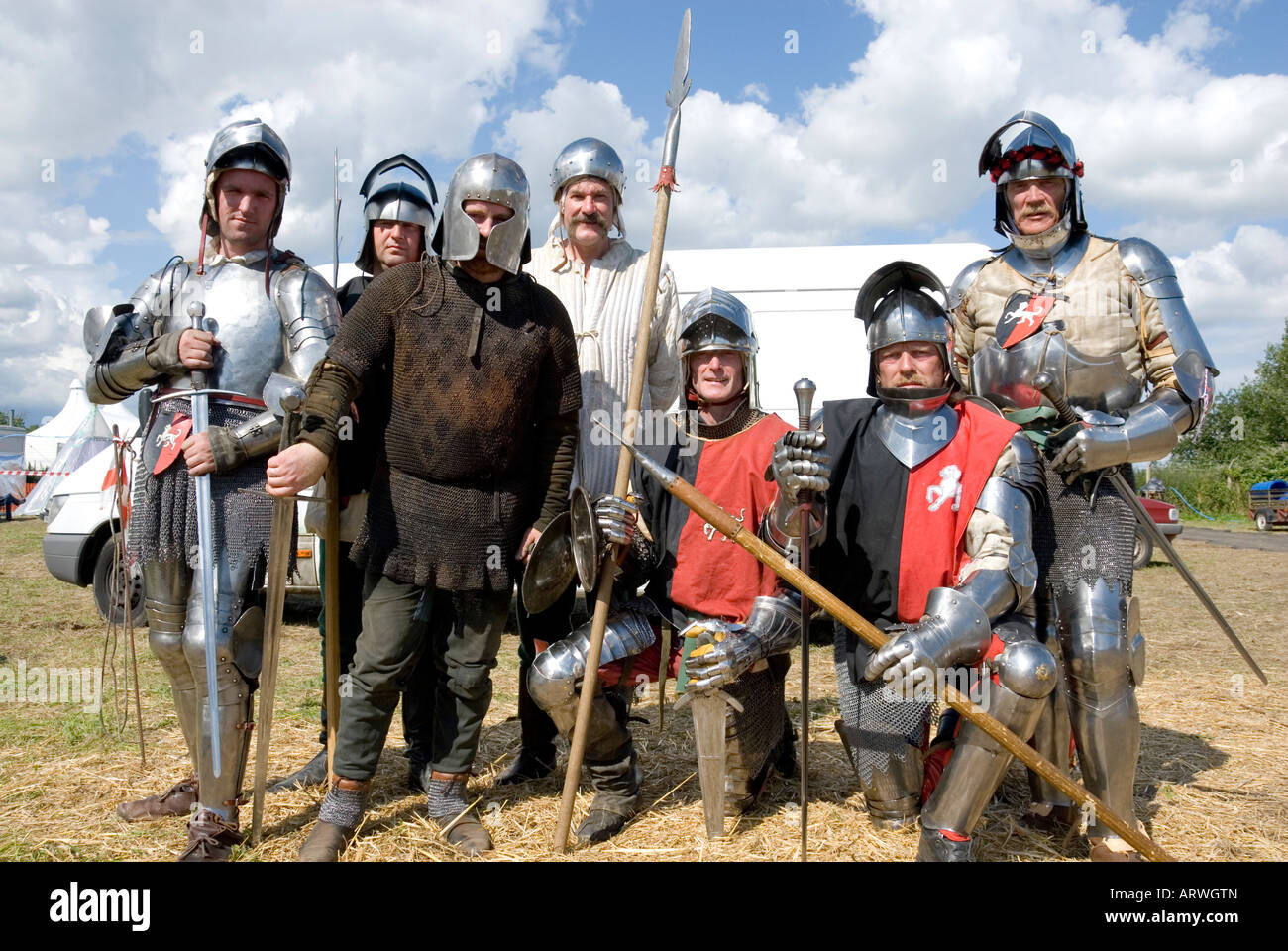Group of Knights from British Plate Armour Society Pose in Full Armour Tewkesbury Medieval Festival Gloucestershire England Stock Photo