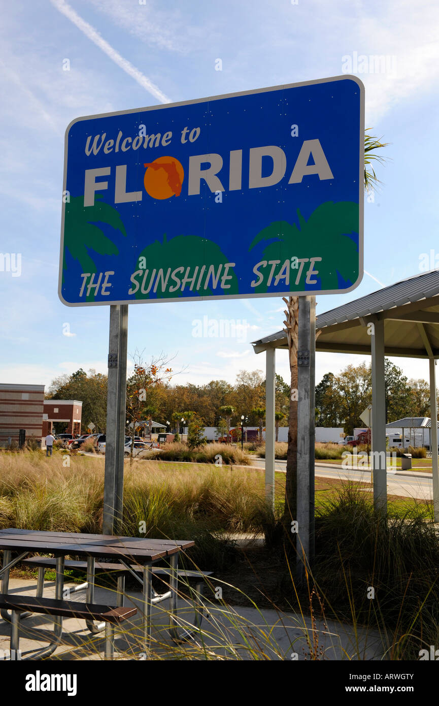 State of Florida official Welcome sign at the Welcome center on Interstate I 75 at the Georgia border Stock Photo