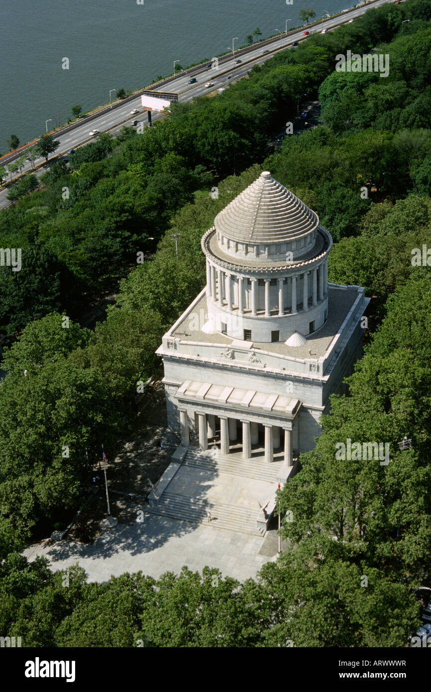 New York. USA. Grant's Tomb aka General Grant National Memorial, tomb of Ulysses S. Grant (1822–1885), 18th President of the United States. Stock Photo