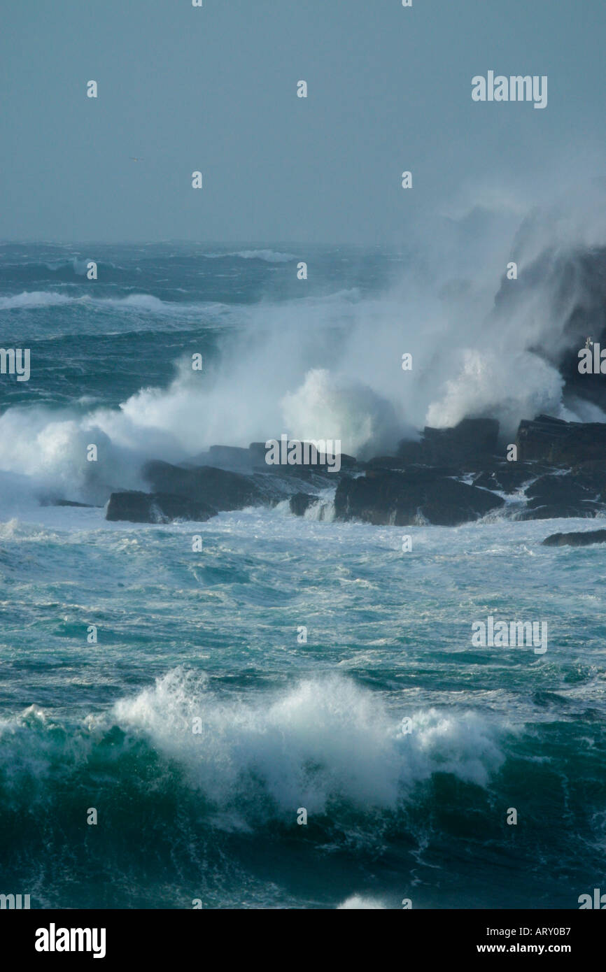 Uk stormy windy extreme hi-res stock photography and images - Alamy