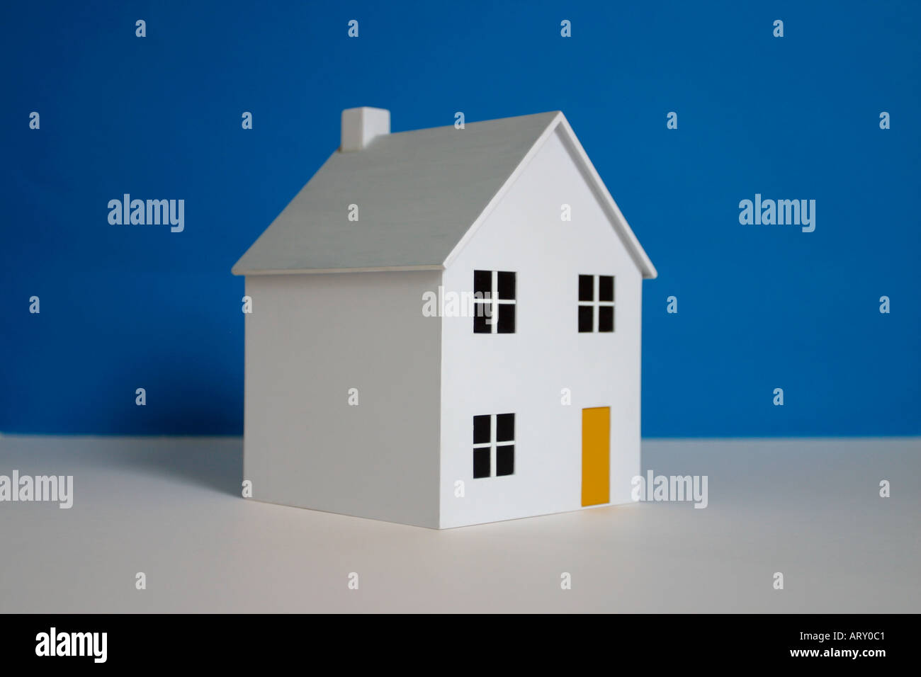 Blue house building model hi-res stock photography and images - Alamy
