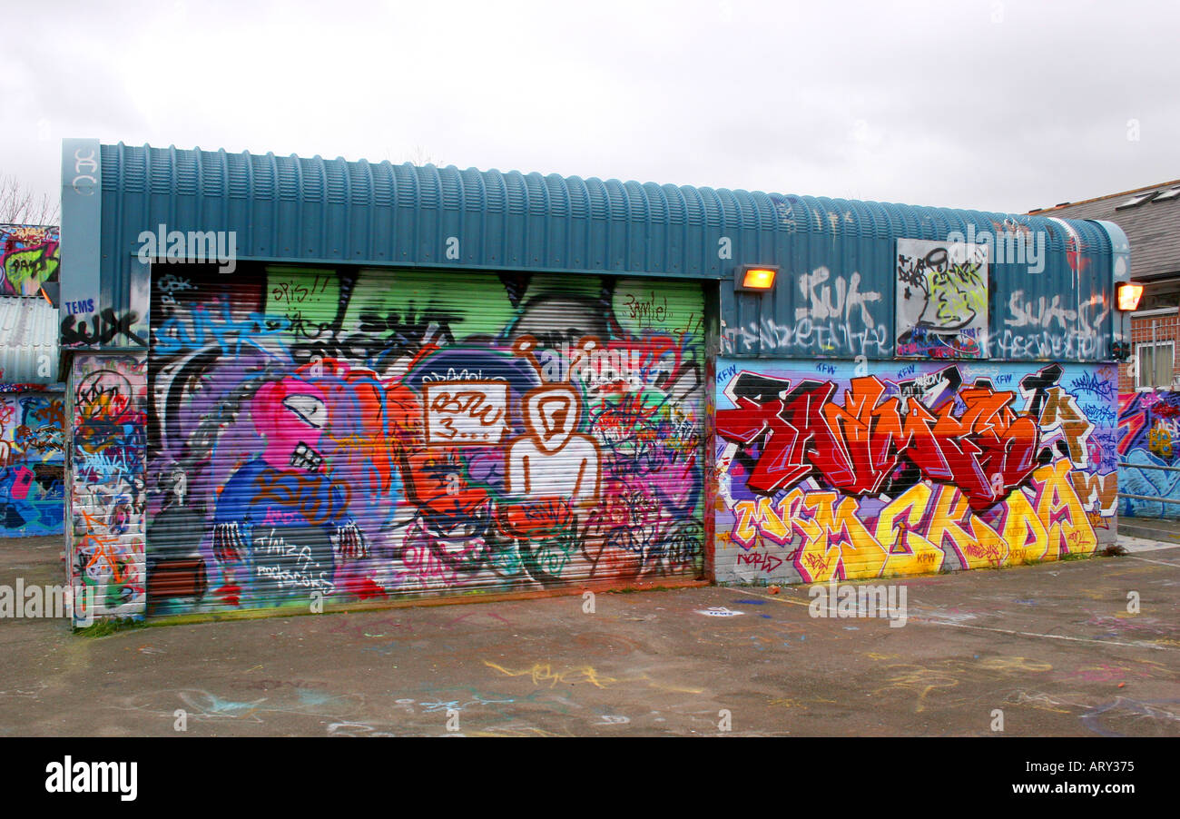 Stylisedbuilding hi-res stock photography and images - Alamy