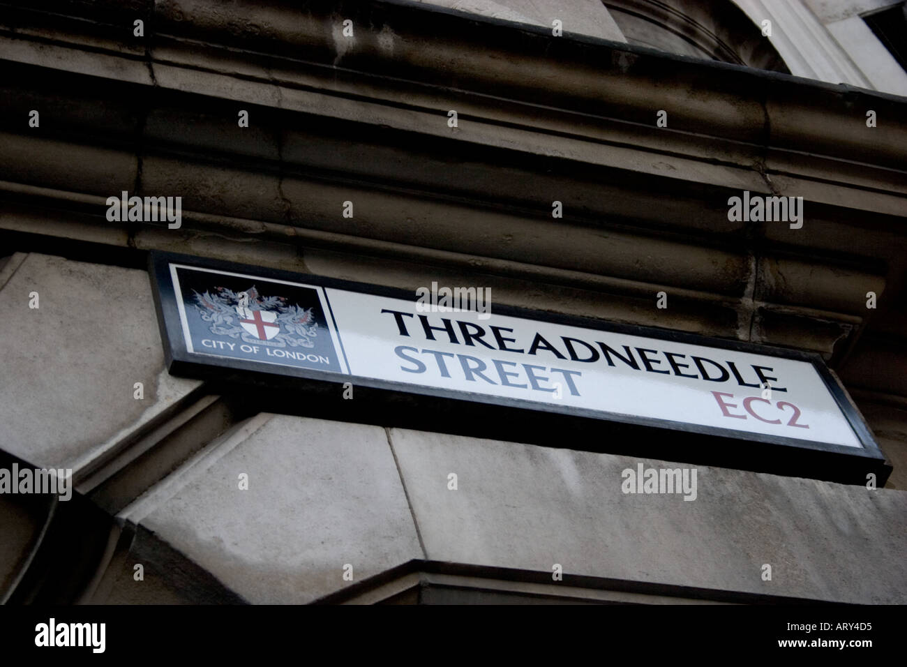 Bank of england old lady hi-res stock photography and images - Alamy