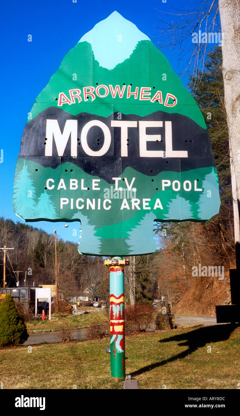Arrowhead Motel sign in Bryson City North Carolina Stock Photo