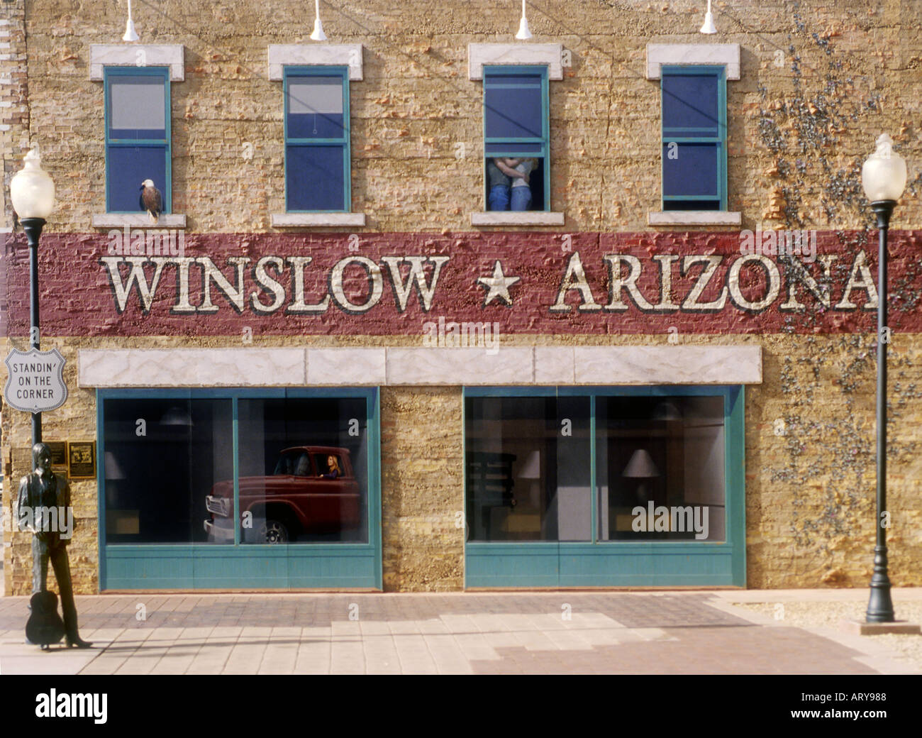 Standing on the corner in Winslow Arizona statue Stock Photo Alamy