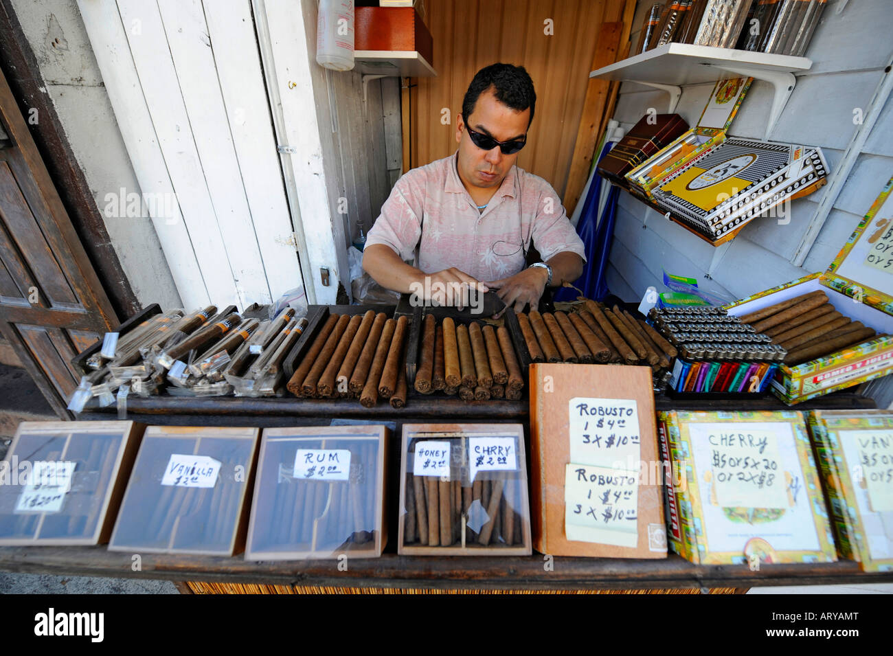 Hand made cigar vendor at Key West Florida Stock Photo Alamy