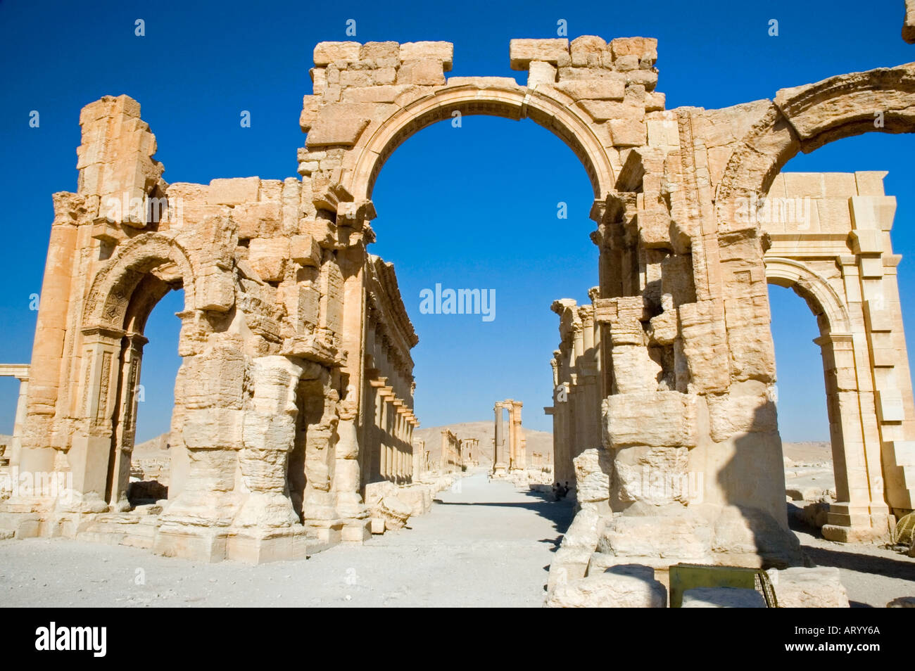 Triumphal Monumental Arch amongst the Ruins of ancient Tadmor, Palmyra ...