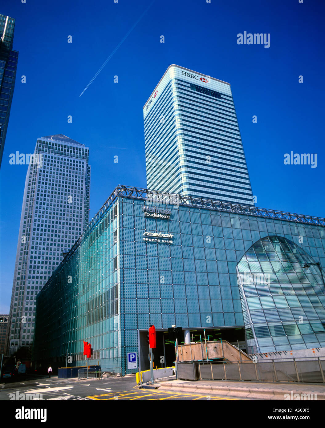Waitrose canary wharf hi-res stock photography and images - Alamy