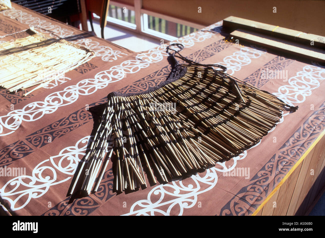 New Zealand Maori Traditional Skirt Stock Photo - Alamy