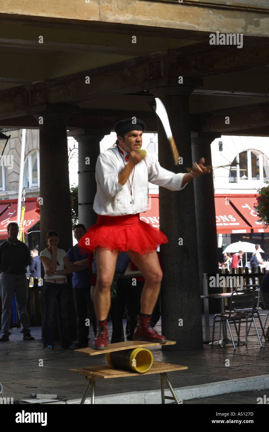 Covent Garden Street Entertainer London England UK Stock Photo - Alamy