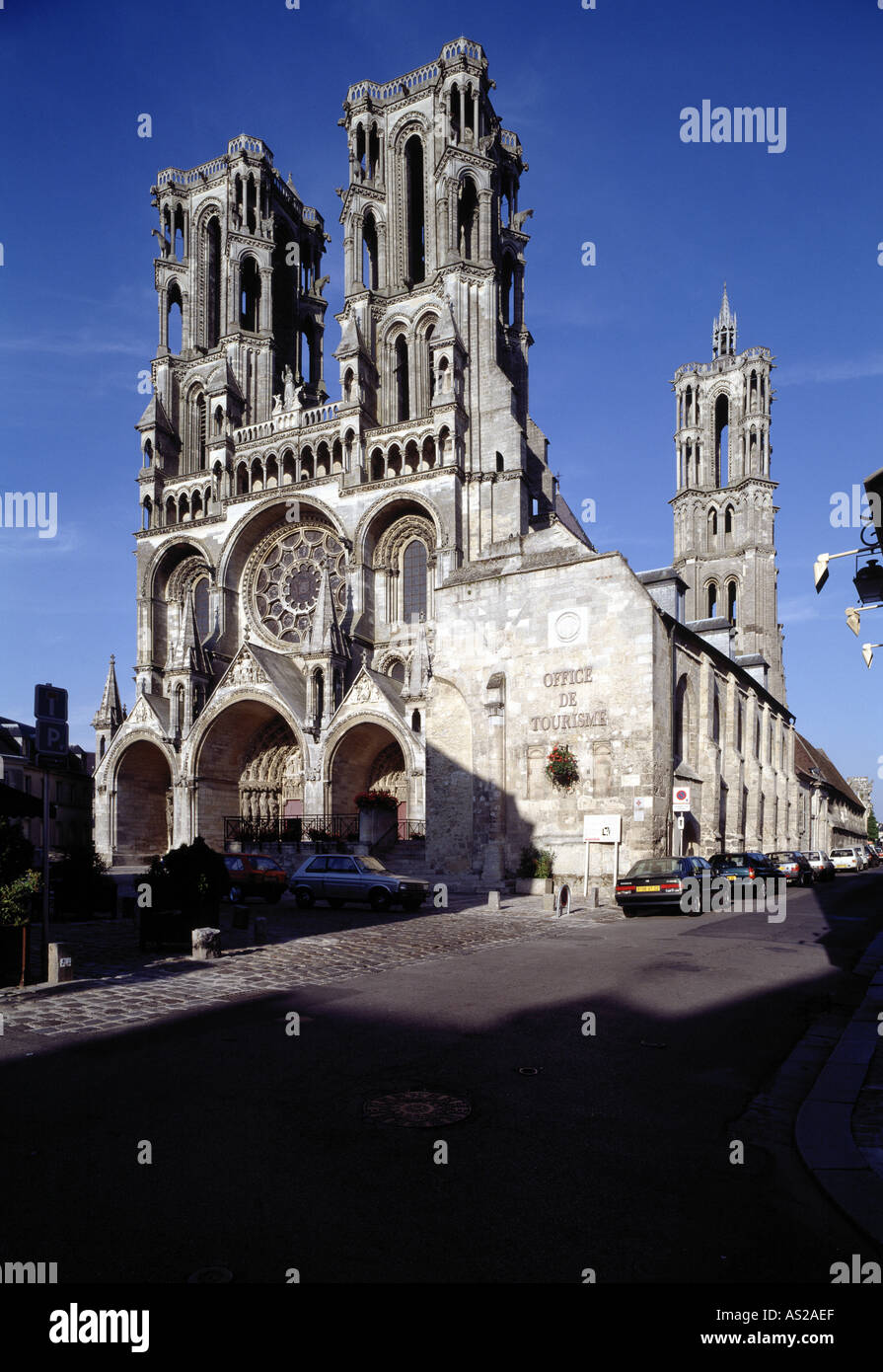 Laon, Kathedrale, Blick von Südwesten Stock Photo