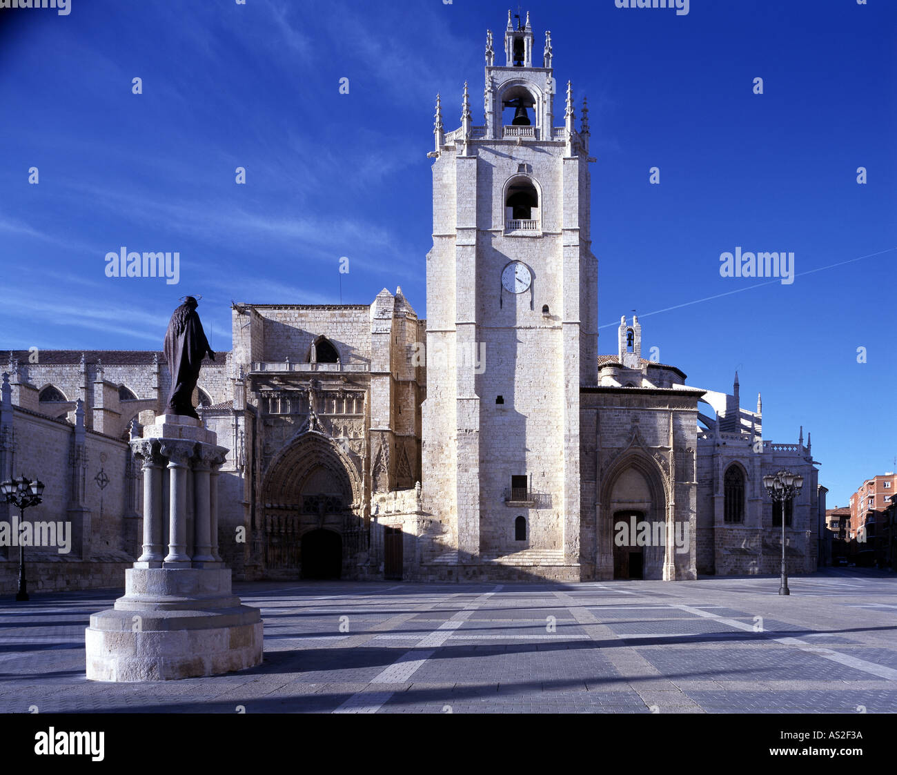 Palencia, Kathedrale, Südflanke mit Chor Stock Photo