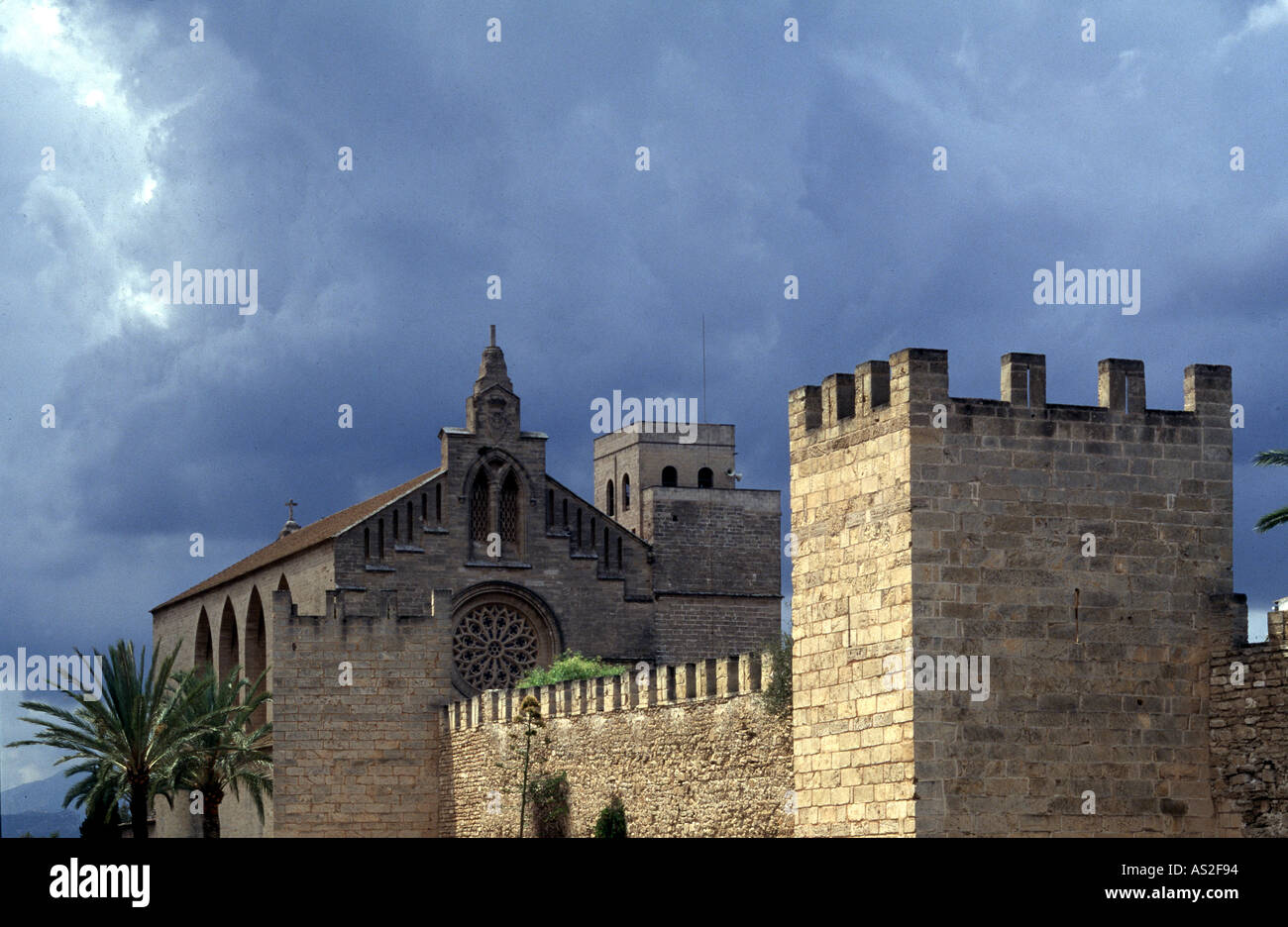 Alcudia, Kirche, Stadtmauern Stock Photo