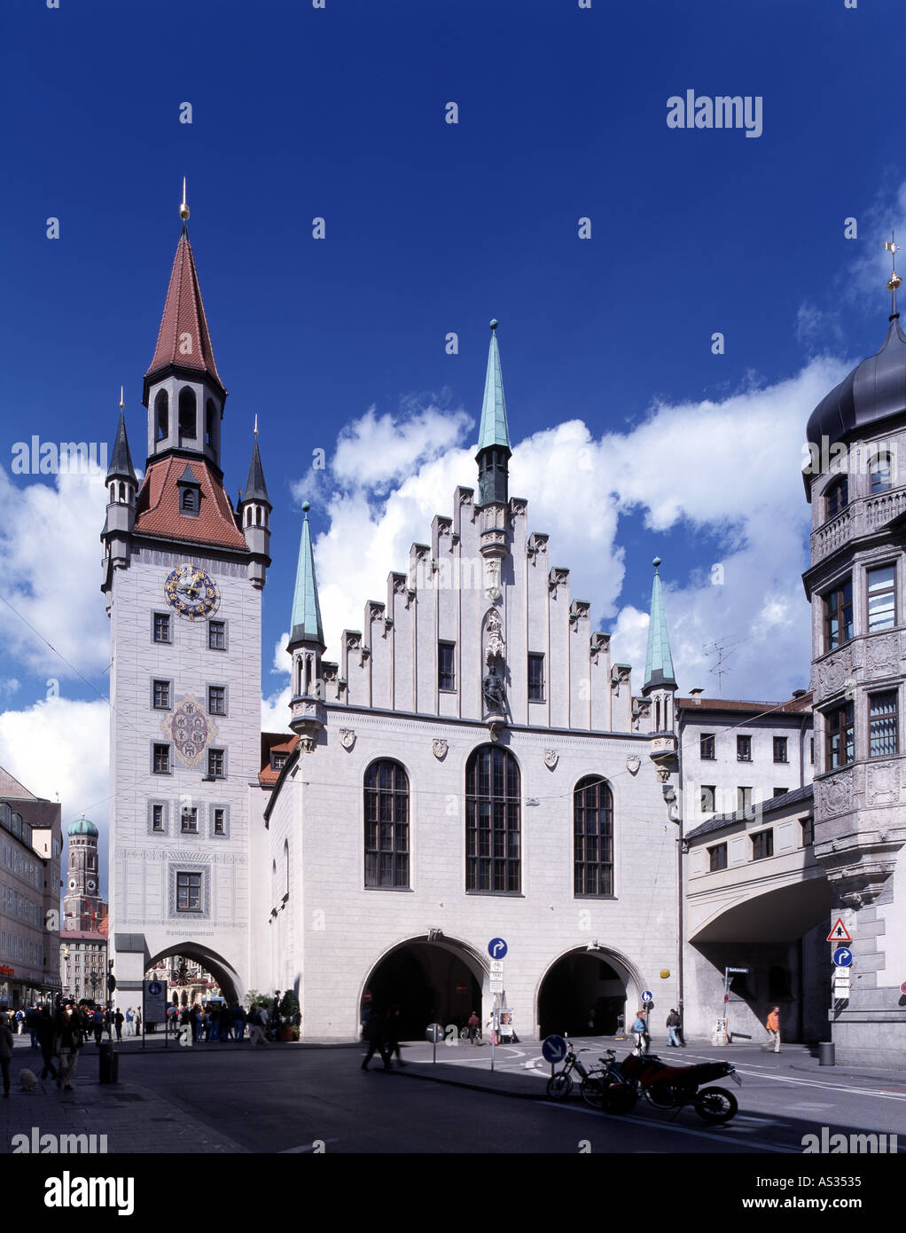 München blick von bavaria hi-res stock photography and images - Alamy