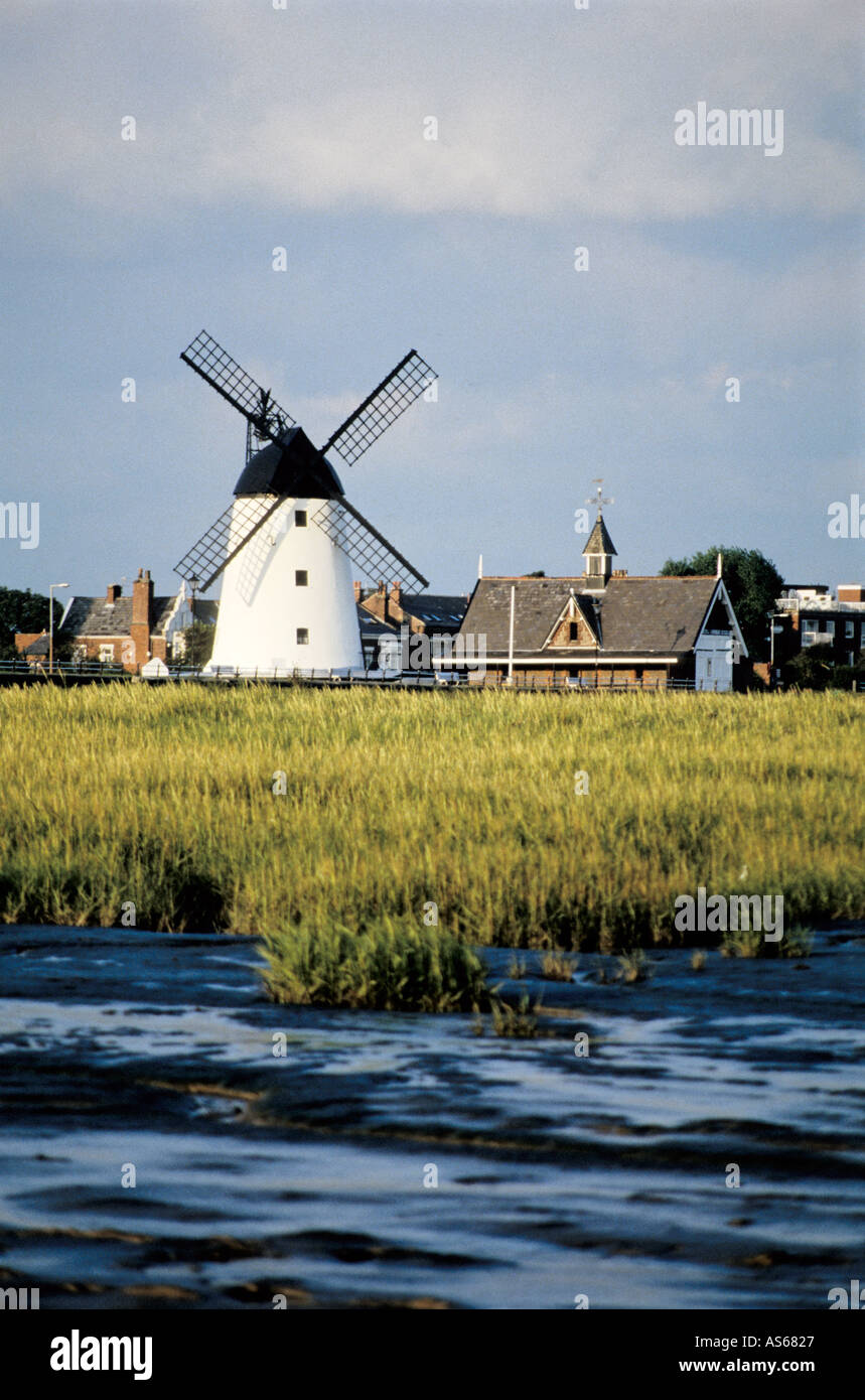 Lytham st anns hi-res stock photography and images - Alamy