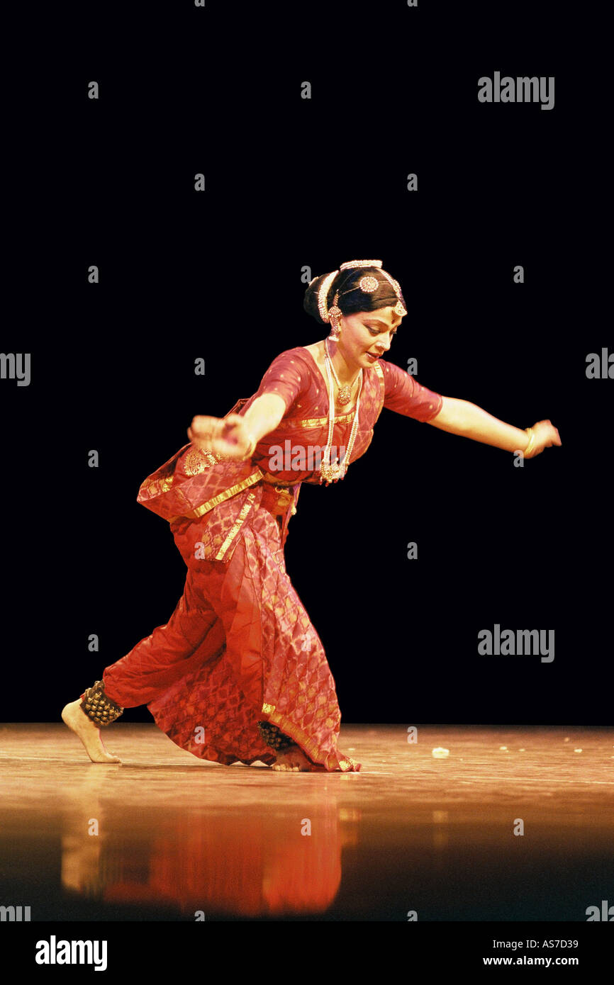 Indian Classical Dancer Malavika Sarrukkai performing a solo Bharat ...