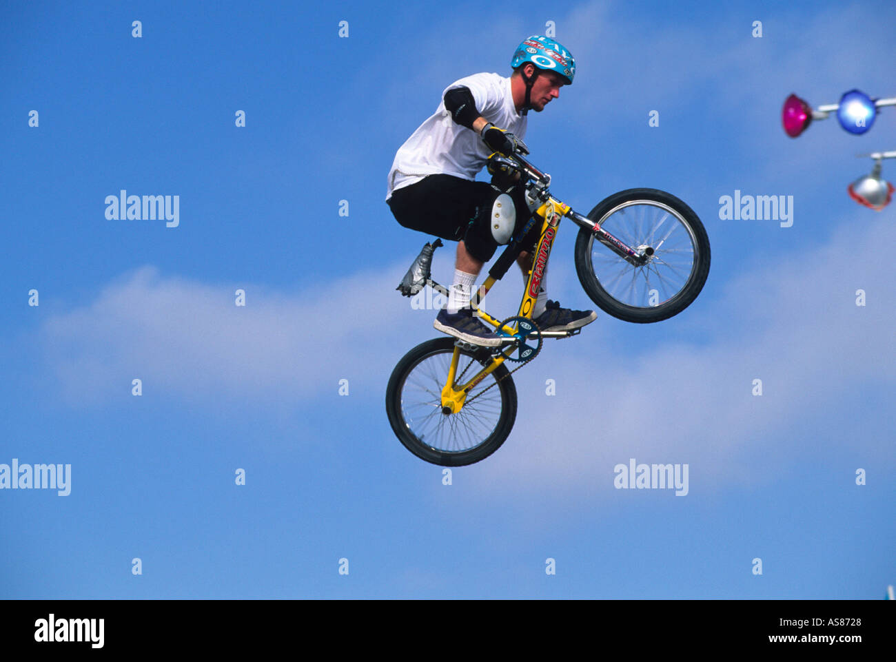 Teens bmx dirt jump hires stock photography and images Alamy