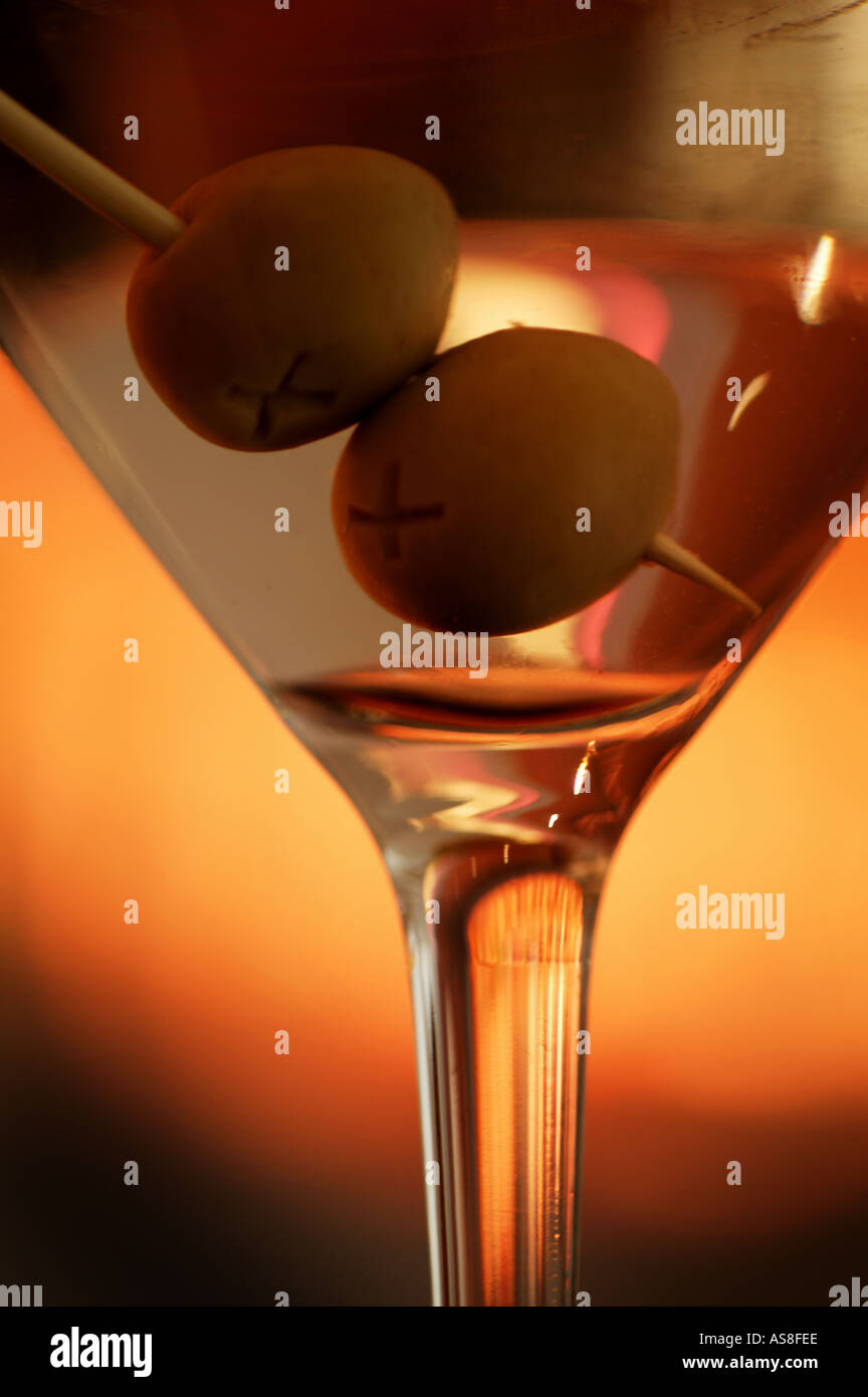 James bond martini hires stock photography and images Alamy