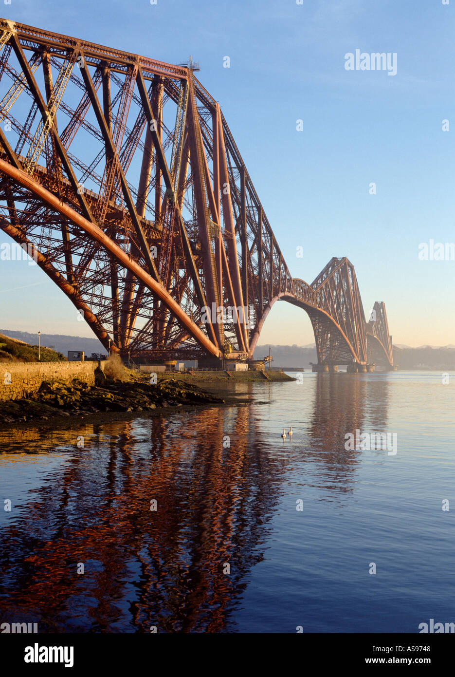 dh Forth Railway Bridge FORTH BRIDGE FORTH BRIDGE Victorian Cantilever Firth of Forth river scotland historical rail bridges famous landmark Stock Photo