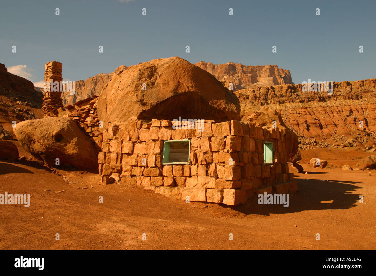 Hanging Rock at Cave Dwellers Site Lee s Ferry Arizona Stock Photo Alamy