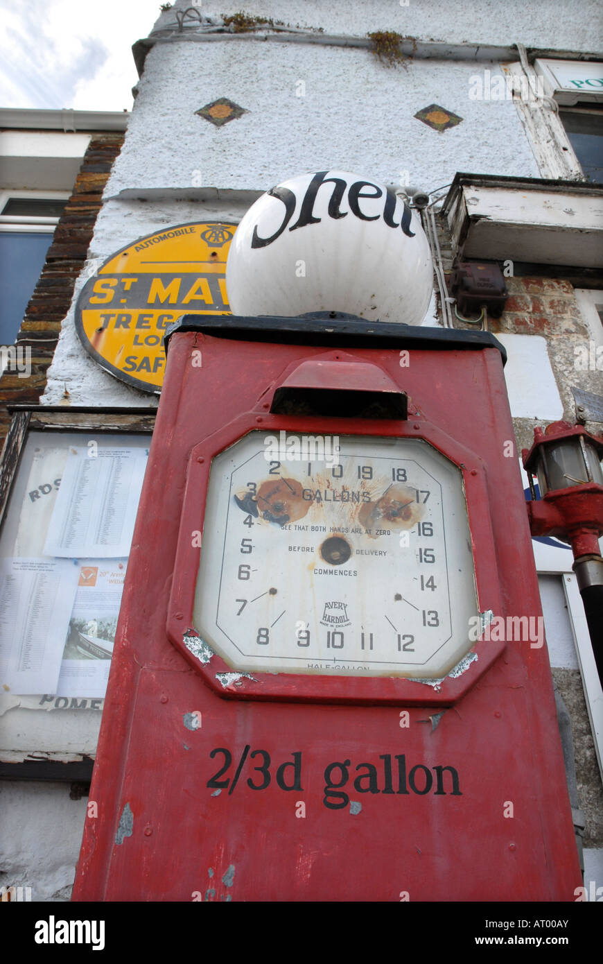 Photographer Howard Barlow - Disused petrol pumps in St Mawes, Cornwall Stock Photo