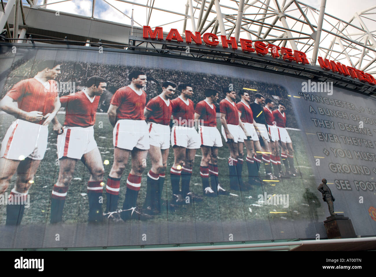 MUNICH remembered -  Manchester United's Old Trafford ground with the famous 1958 Busby Babes team as a backdrop Stock Photo