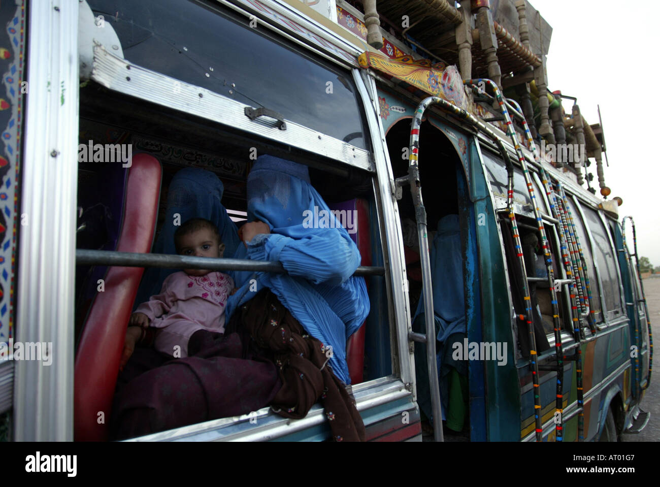 afghan refugees in Peshawar forced to return to Afghanistan Stock Photo