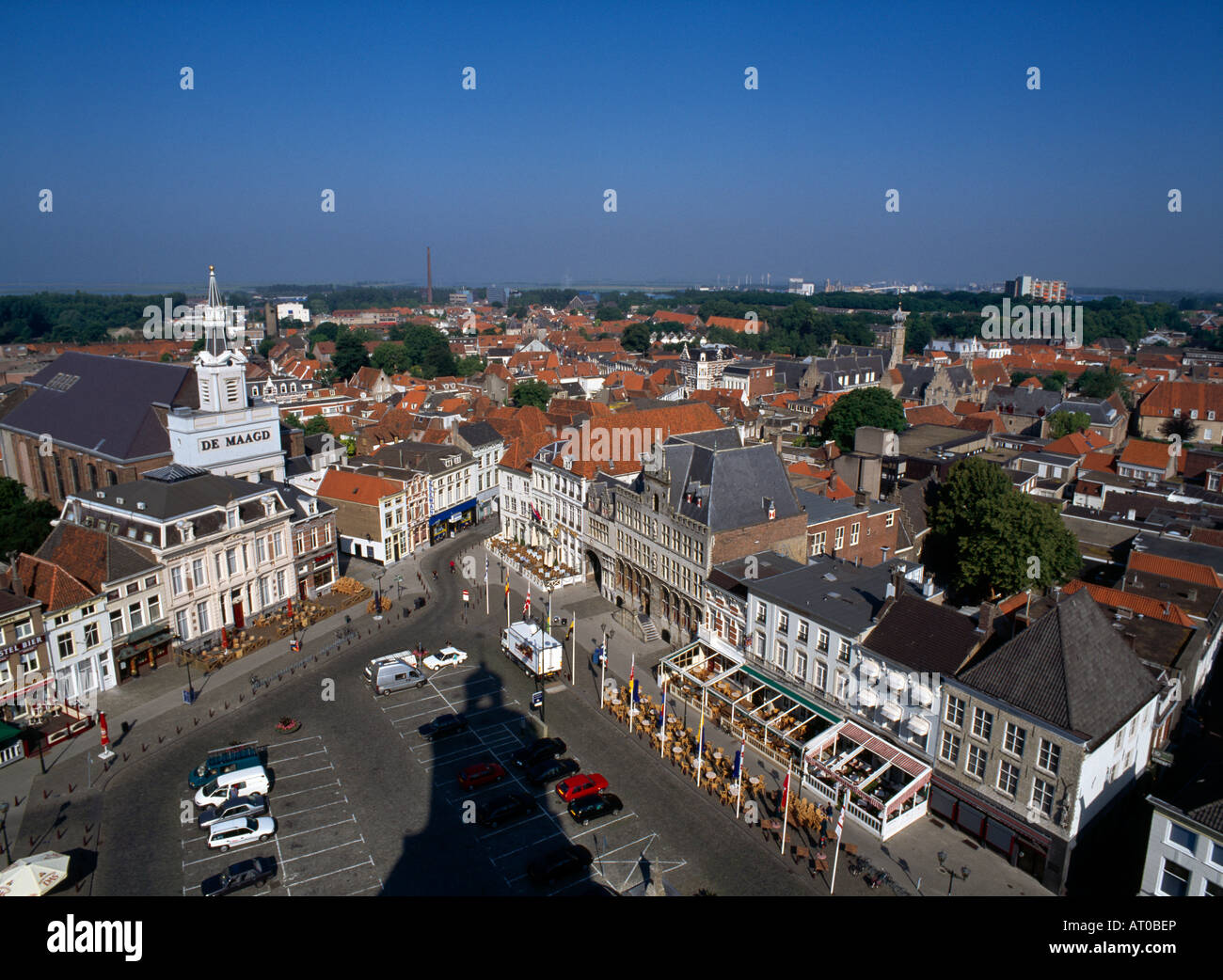 Bergen op Zoom, Markt mit Stadhuis, Blick vom Kirchturm Stock Photo Alamy