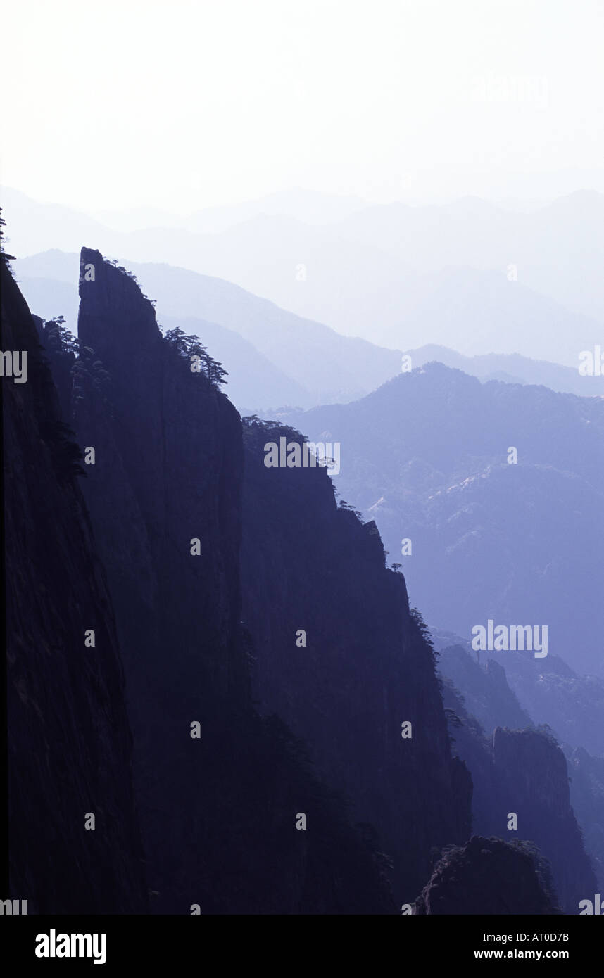 Shan mountains hi-res stock photography and images - Alamy