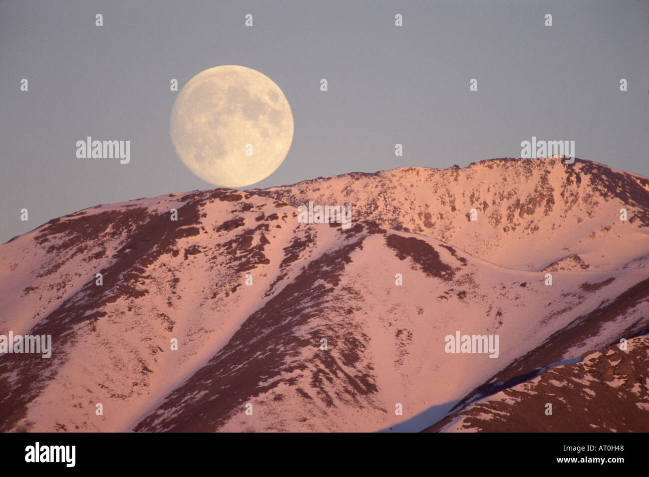 Gates of the arctic national park sun hires stock photography and
