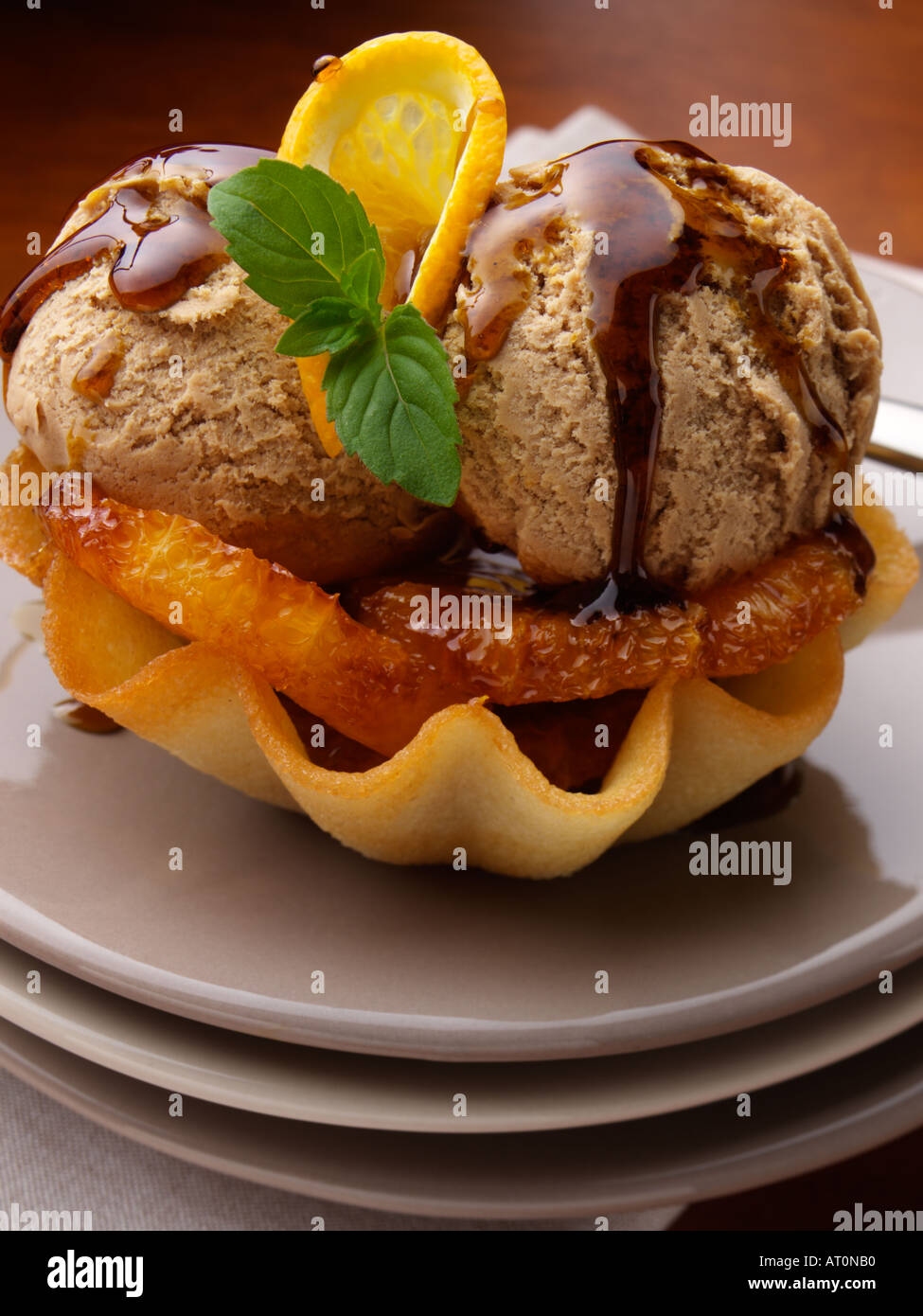 Dinner Party Caramel Orange Single Serving High Resolution Stock  Photography and Images - Alamy