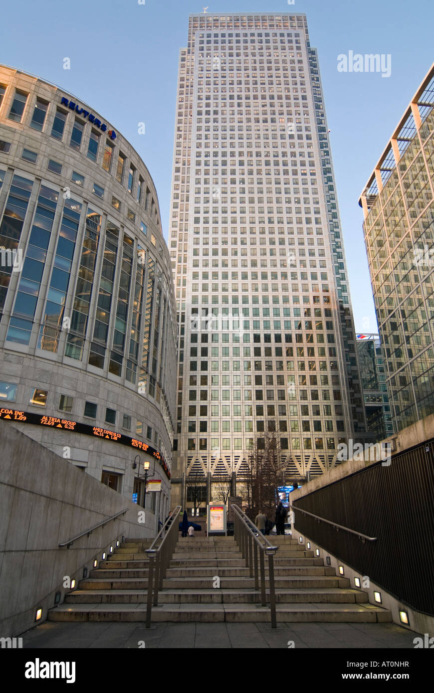 Vertical wide angle of Canary Wharf Tower and the surrounding ...