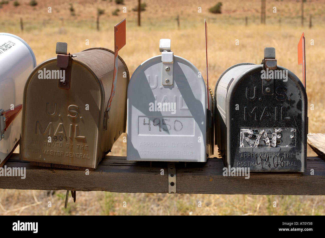 Black us mailbox red flag hires stock photography and images Alamy