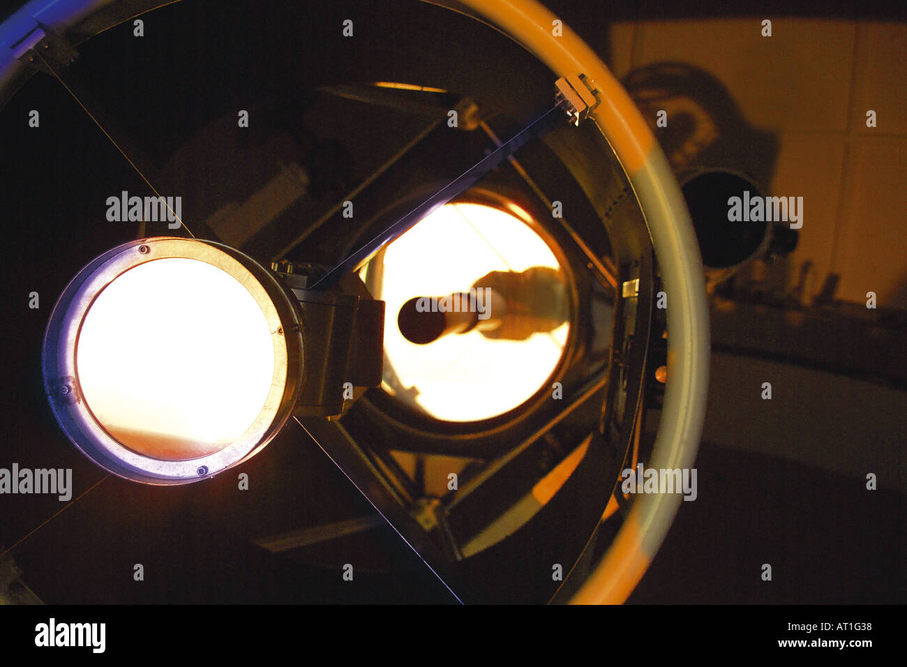 Reflecting telescope hires stock photography and images Alamy