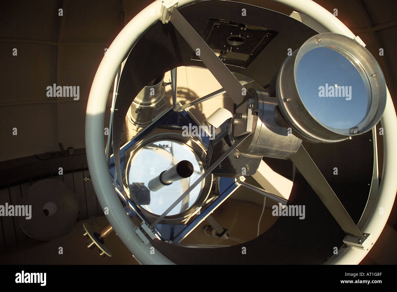 Reflecting telescope hires stock photography and images Alamy