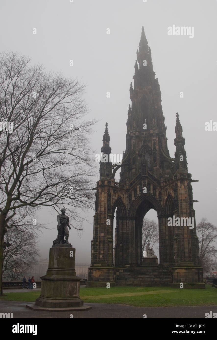 Walter Scott Monument fog Edinburgh City Stock Photo