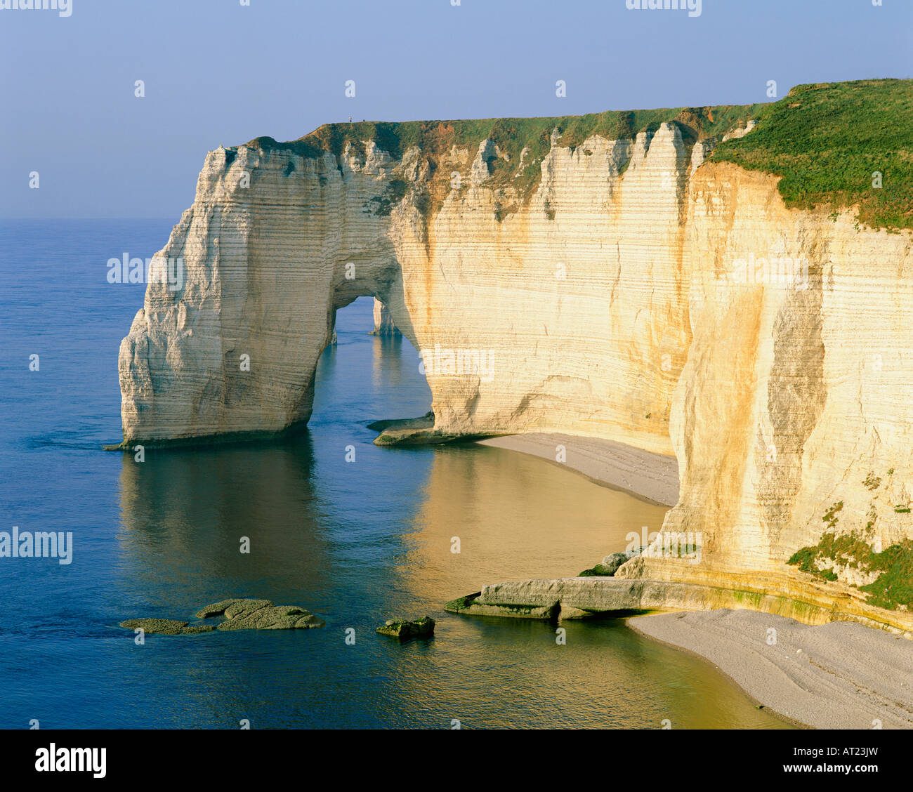 FRANCE NORMANDY THE CLIFFS AT ETRETAT Stock Photo - Alamy