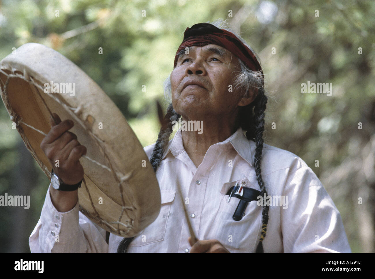 Mohawk Native during Pow wow ceremony Oka Quebec Canada Stock Photo Alamy
