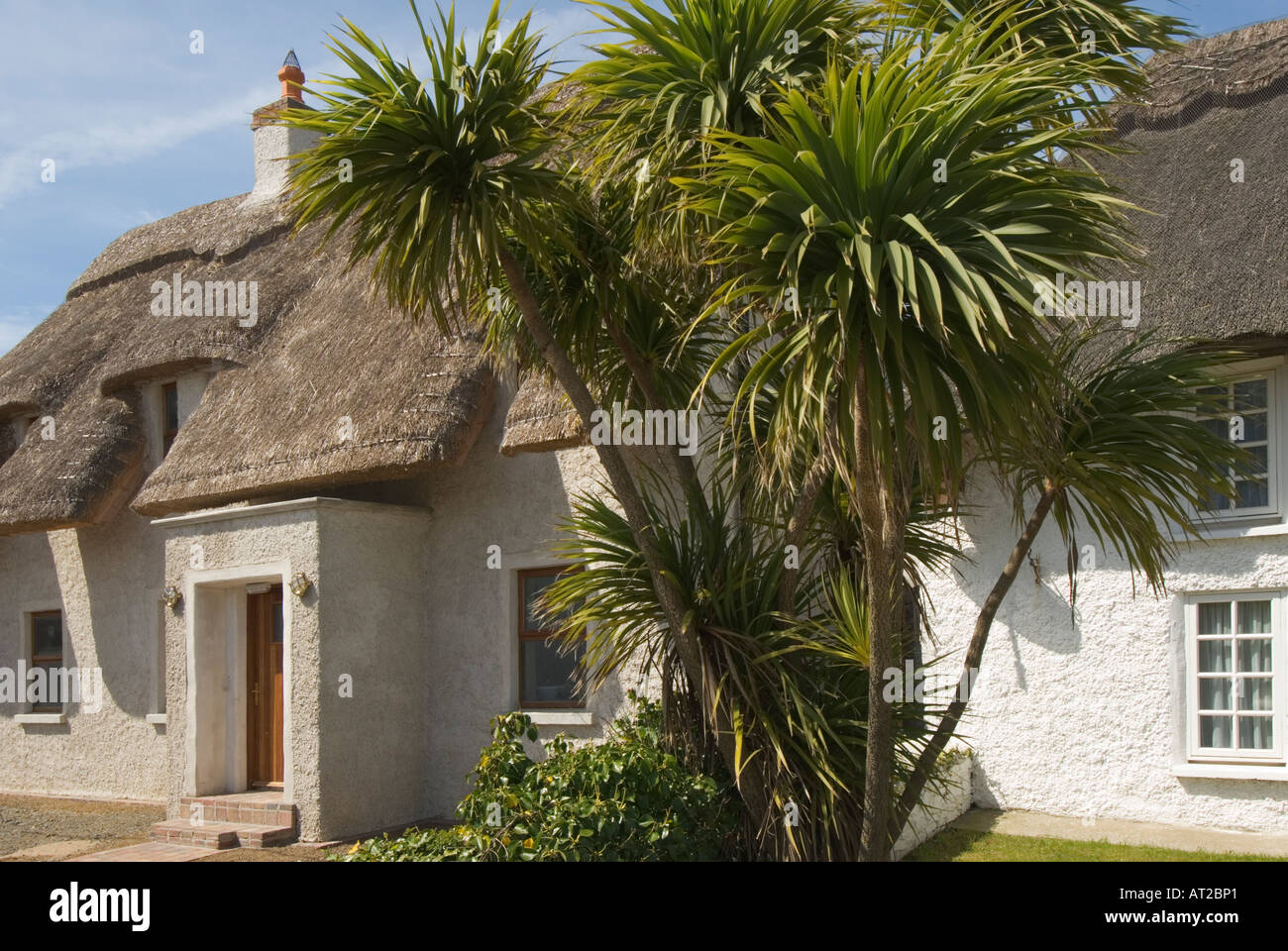 Ireland County Wexford Kilmore Quay thatched roof house exterior Stock