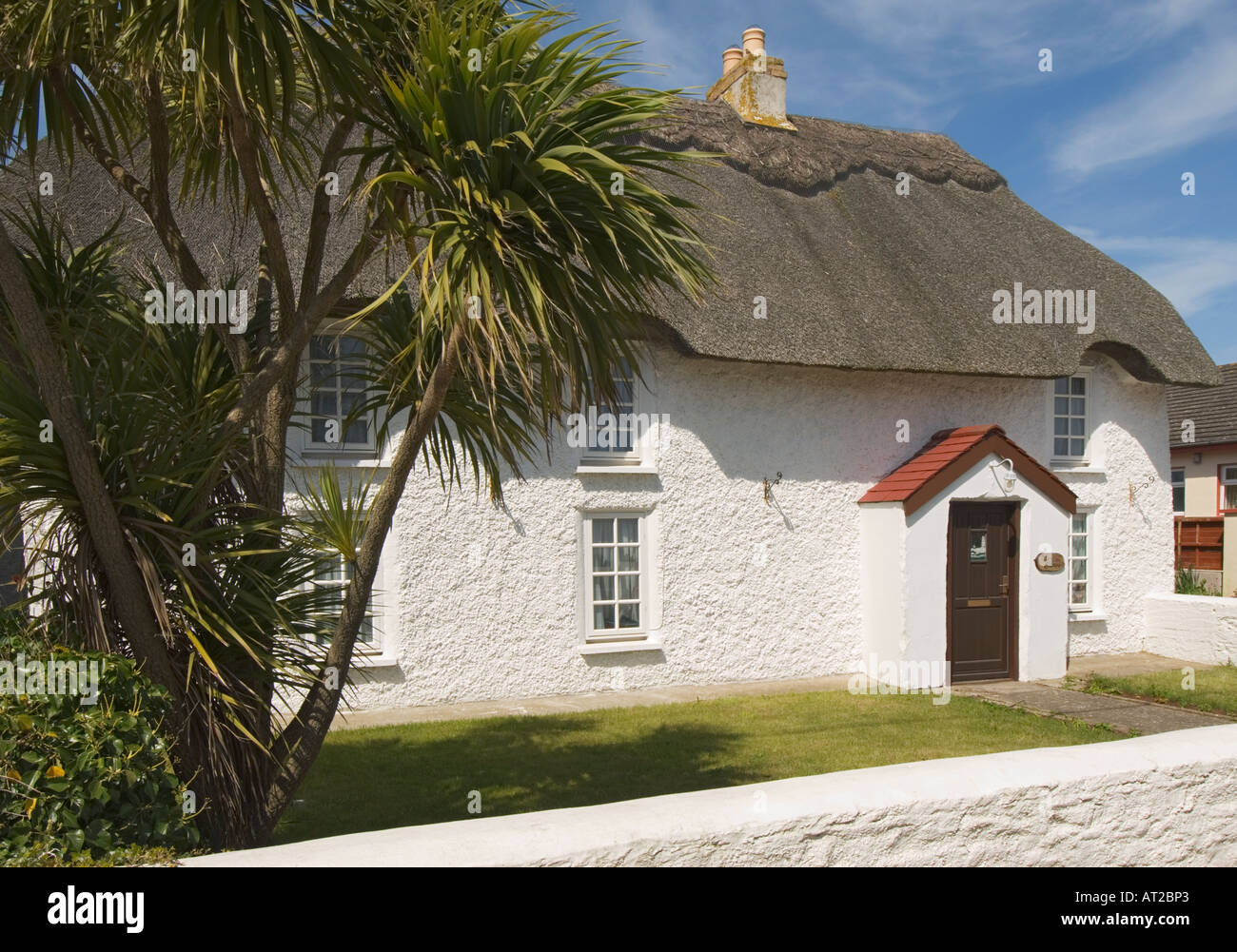 Ireland County Wexford Kilmore Quay thatched roof house exterior Stock